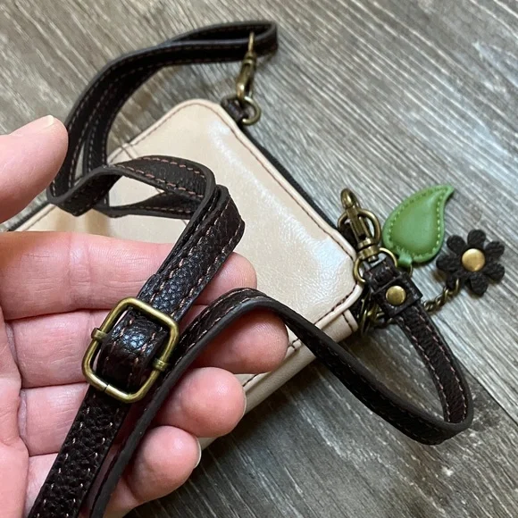 Chala Daisy Crossbody Cell Phone Case Wallet - Picture 3 of 16